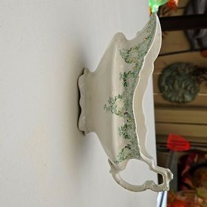 Beautiful Vintage CLOVERLY ROYAL SEMI PORCELIEN GRAVY BOAT JOHNSON BROS ENGLAND